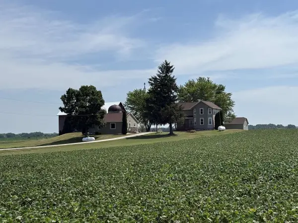 N6830/6832 N Farmington Lane, Watertown, WI 53094