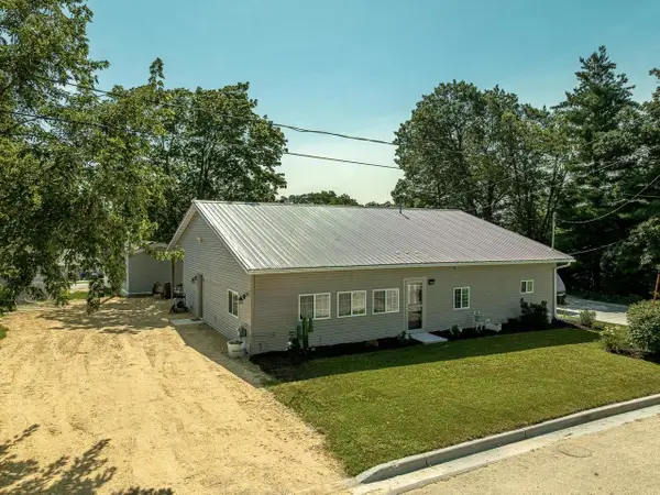 102 Union Street, Albany, WI 53502
