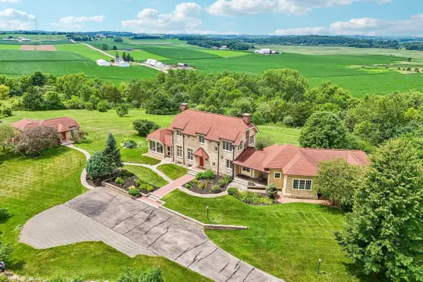 6837 Woodland Drive, Waunakee, WI 53597