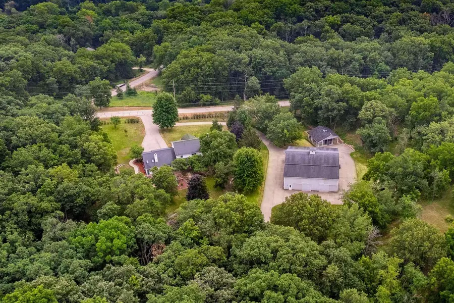 9729 N Rock River Drive, Edgerton, WI 53534 - #3