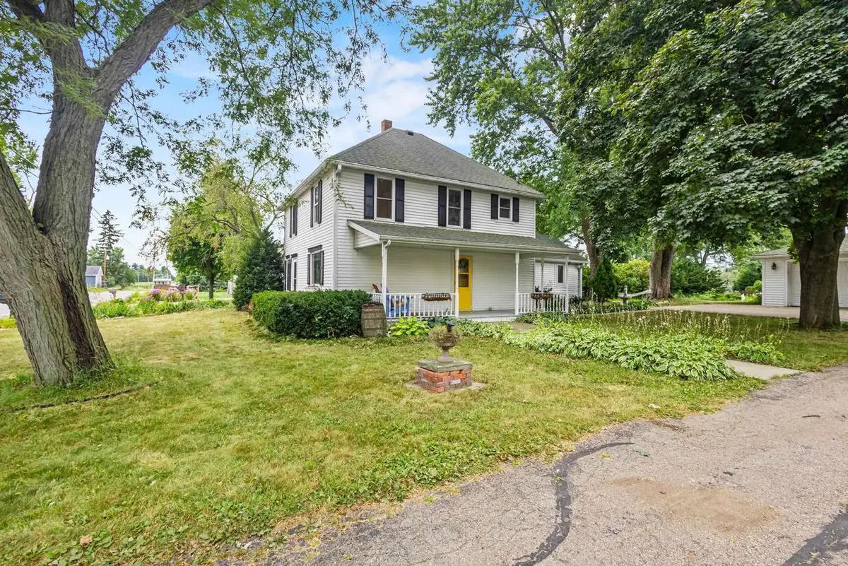 7629 County Road N, Sun Prairie, WI 53590 - #1