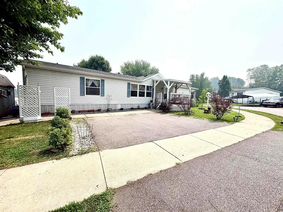 904 Moore Street #471, Baraboo, WI 53913 - #2