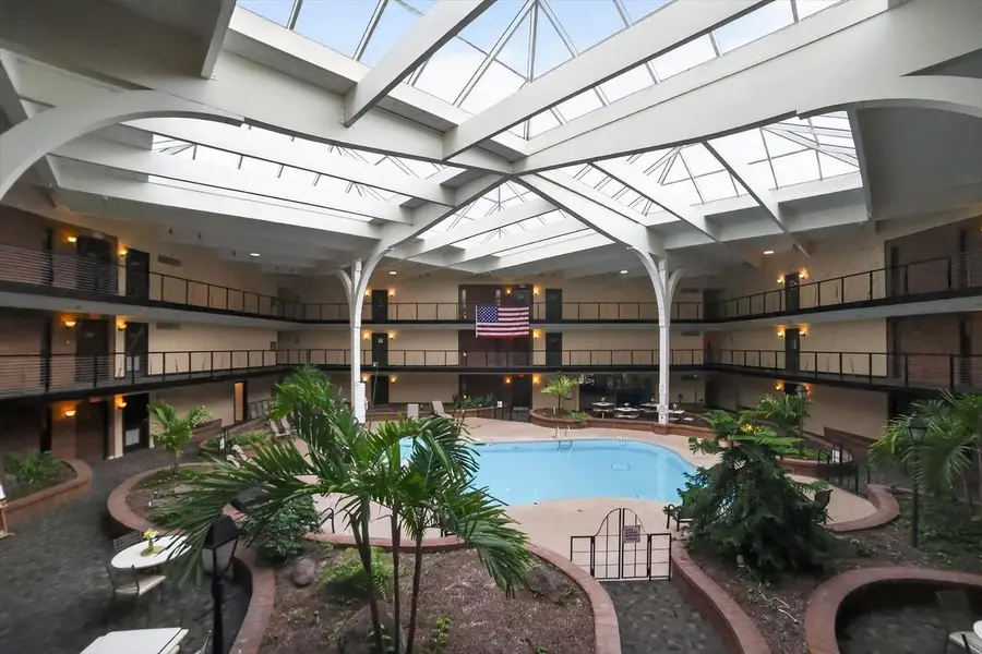6100 W Stonehedge Drive #209, Greenfield, WI 53220 - #2