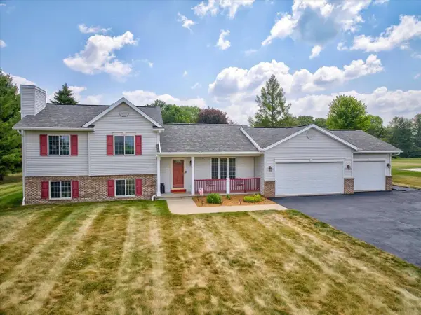 N7534 Burns Road, Beaver Dam, WI 53916