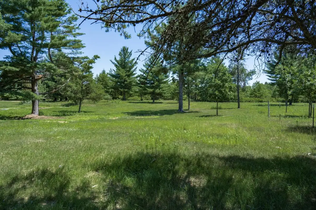 823 County Road C, Hancock, WI 54943 - #1