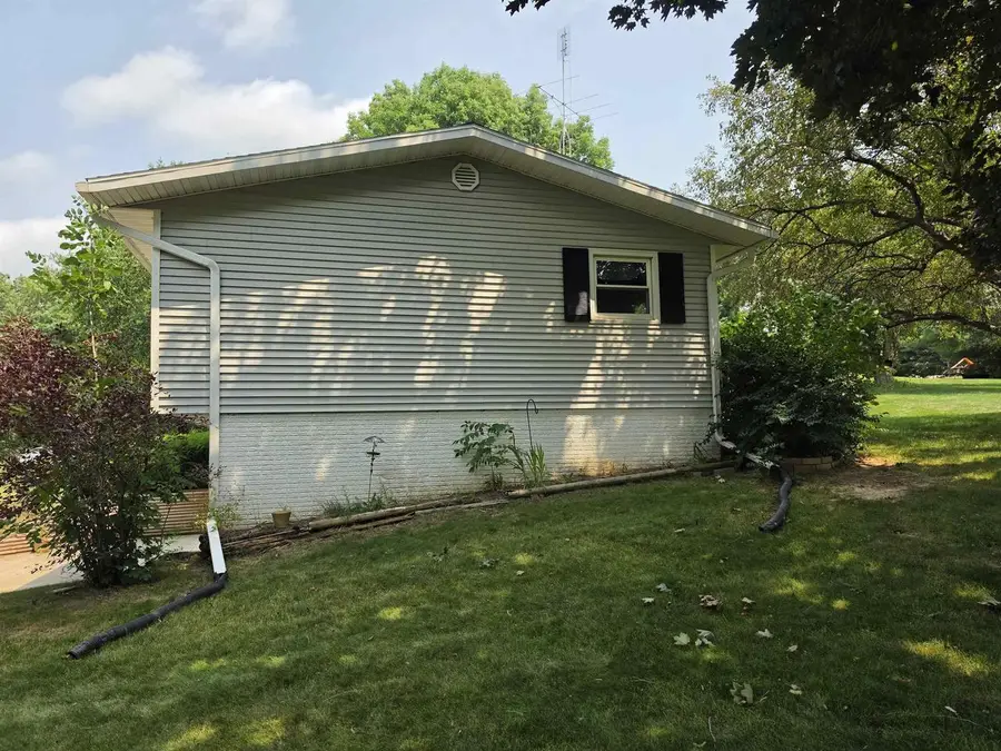 965 Fairway Circle, Plain, WI 53577 - #3
