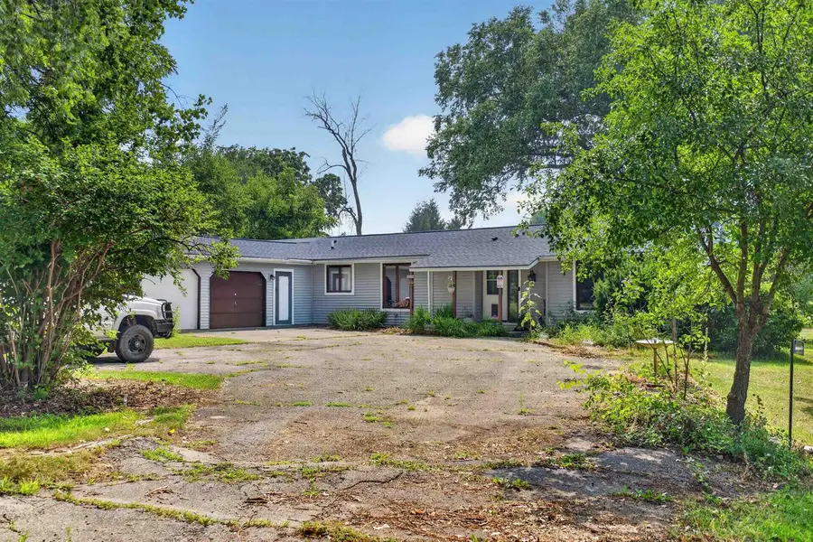 N6637 Meadowview Drive, Pardeeville, WI 53954 - #3