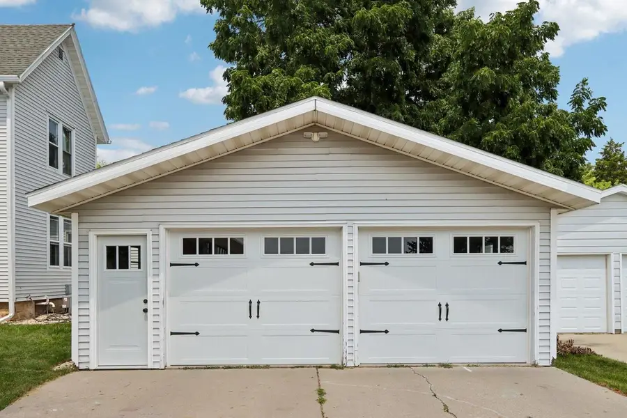 201 E 3rd Street, Waunakee, WI 53597 - #3