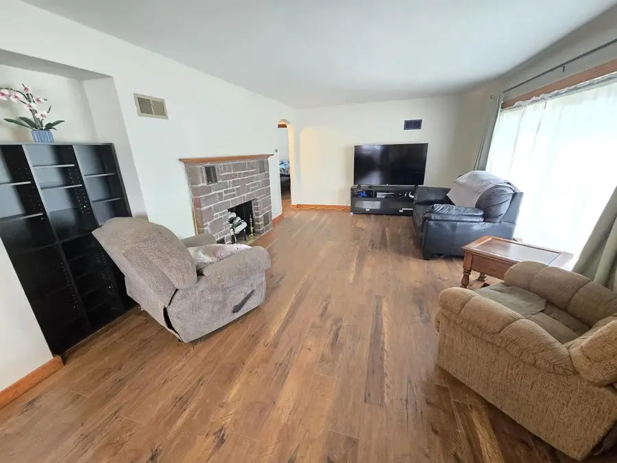 920 Newbury Street, Ripon, WI 54971 - #3