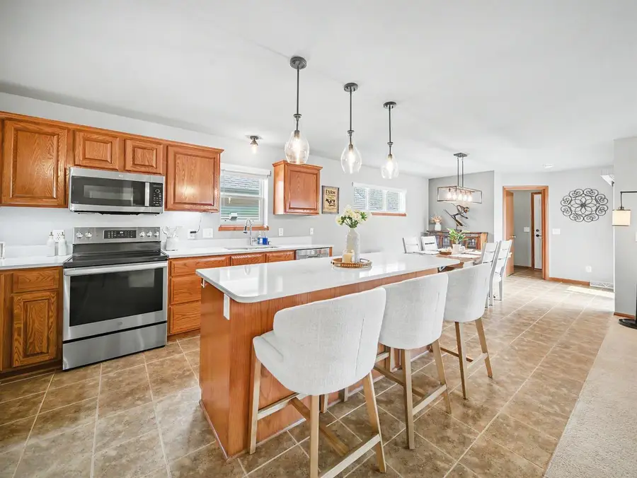 3821 STONEBRIDGE Drive, Madison, WI 53719 - #2