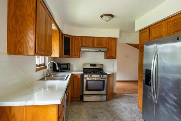 905 Flora Lane, Madison, WI 53714