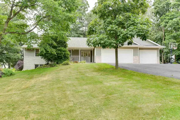 N5668 Shea Lane, Albany, WI 53502