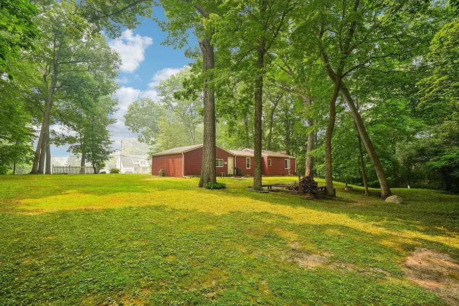N31W22210 Green Road, Waukesha, WI 53186 - #2