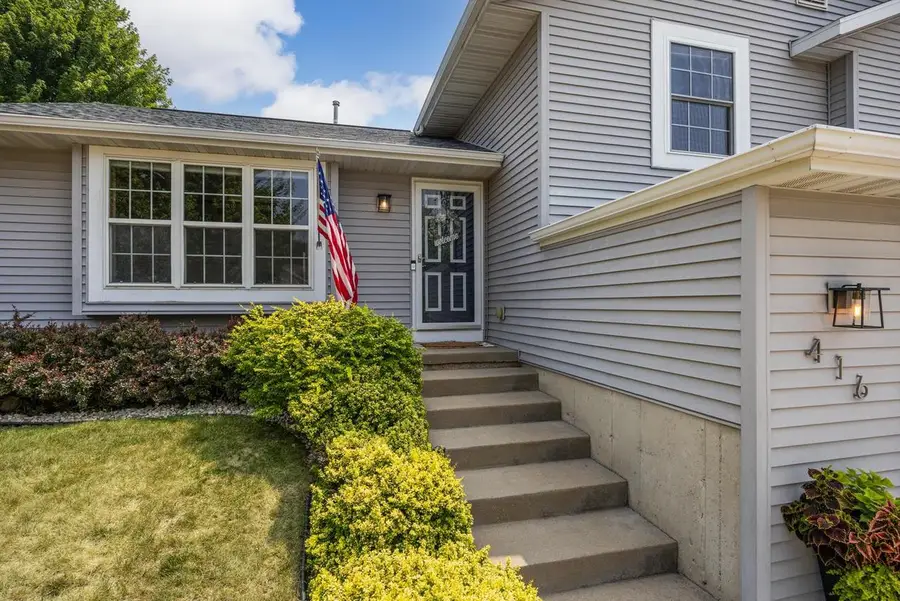 416 Park View Road, Deerfield, WI 53531 - #3