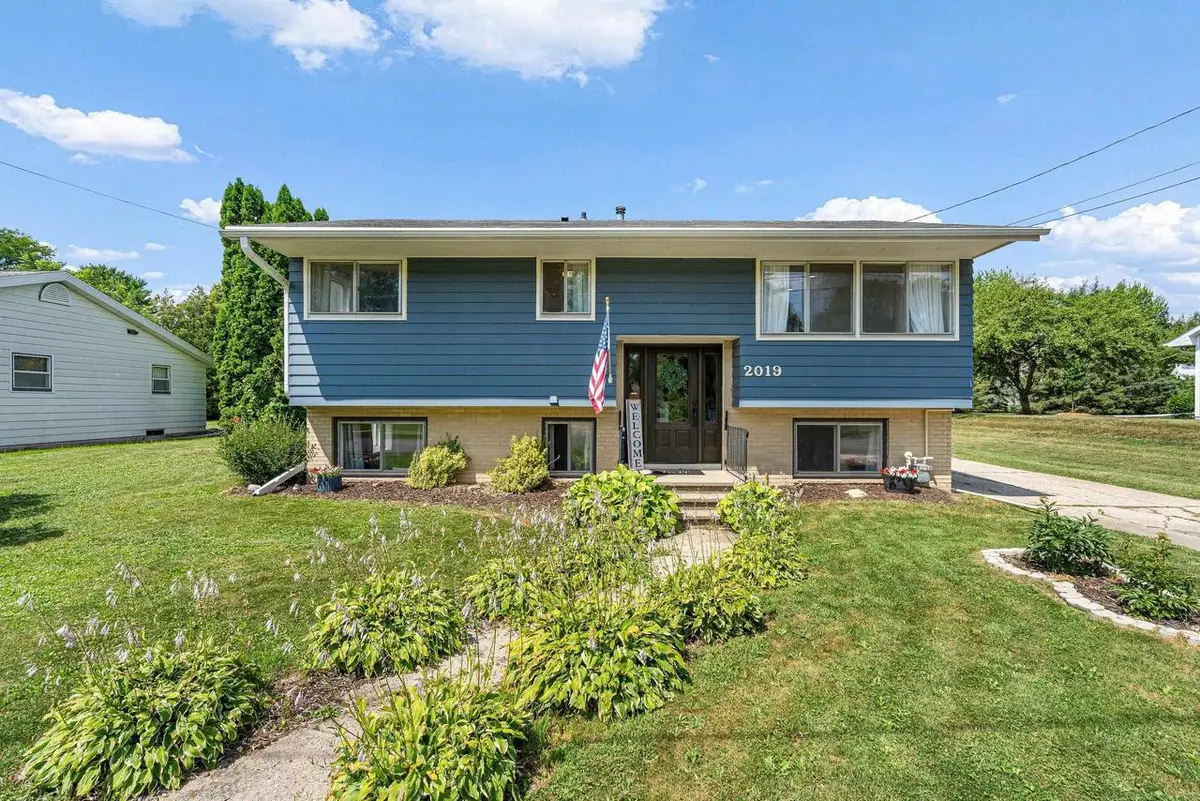 2019 Mitchell Street, Oshkosh, WI 54901 - #1