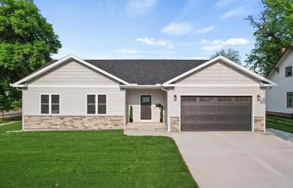 828 Elm Street, Wisconsin Dells, WI 53965