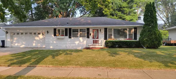 1133 N Claremont Drive, Janesville, WI 53545