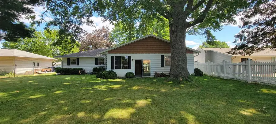 1133 N Claremont Drive, Janesville, WI 53545 - #3