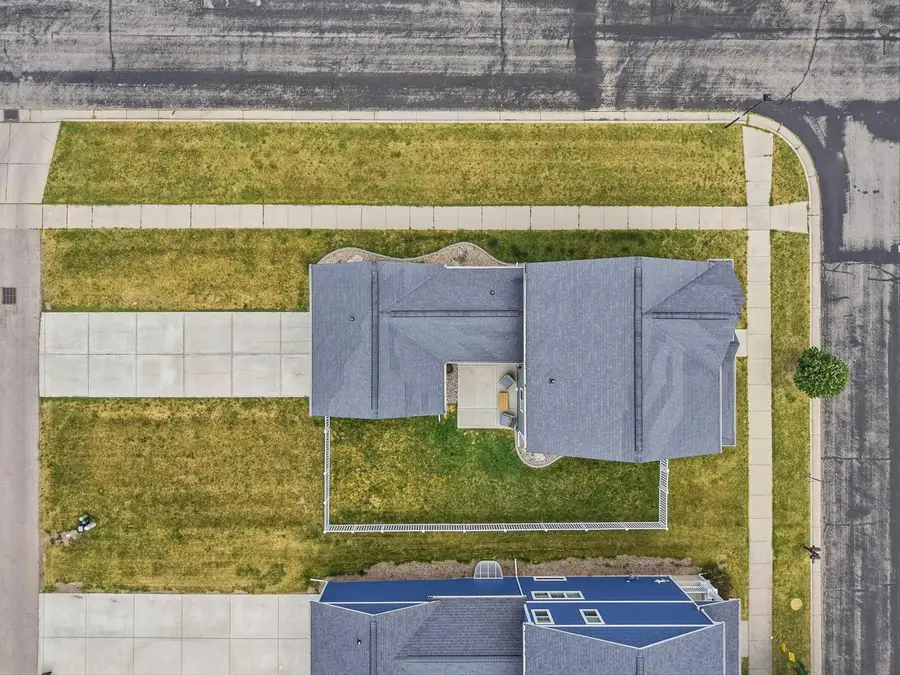 3062 Pleasant Street, Sun Prairie, WI 53590 - #3