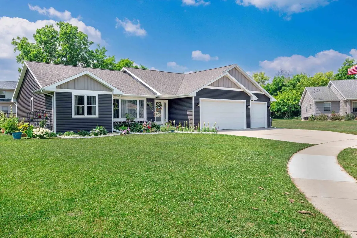 624 Julius Court, Omro, WI 54963 - #1