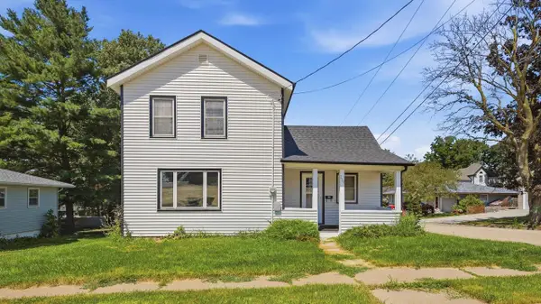 210 W Lewis Street, Platteville, WI 53818