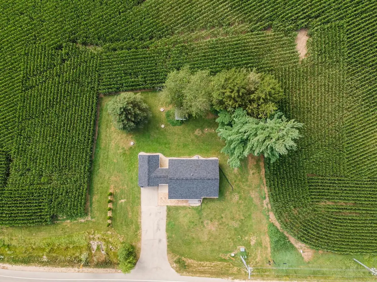 6215 River Road, Deforest, WI 53532 - #1