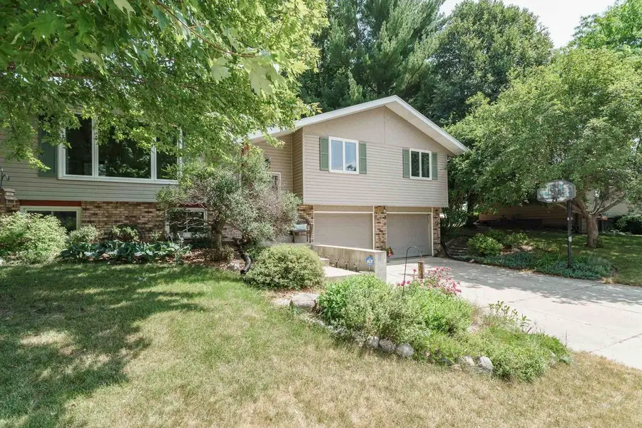432 Applewood Lane, Janesville, WI 53548 - #2