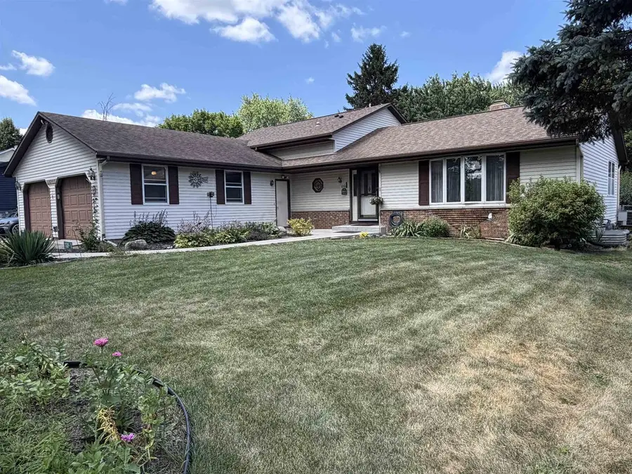 5201 N Grandeur Drive, Milton, WI 53563 - #2