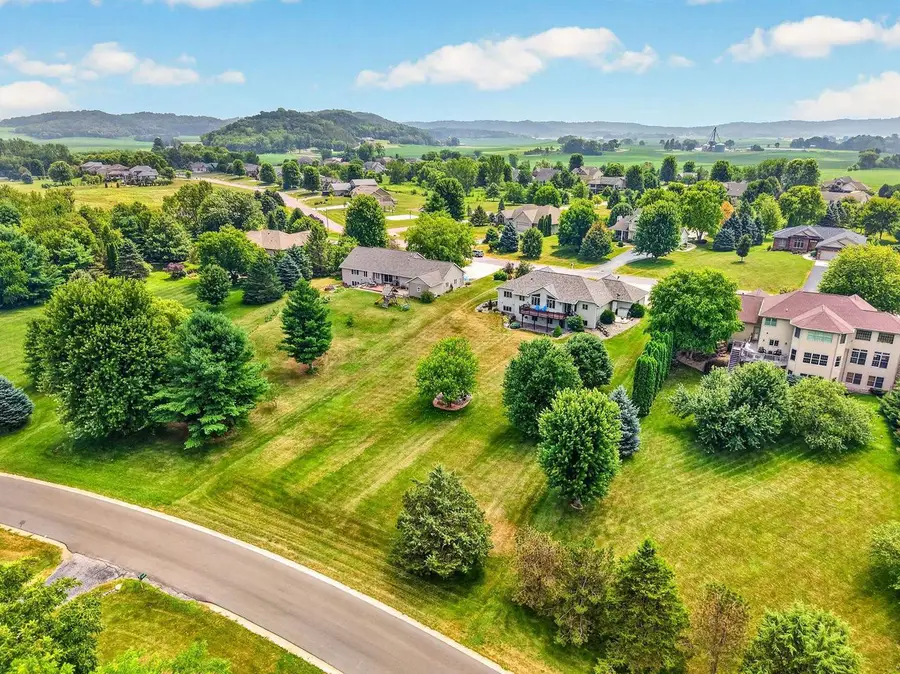 W14126 Crestview Drive, Prairie Du Sac, WI 53578 - #3