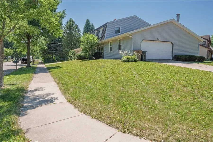 5201 Trafalger Place, Madison, WI 53714 - #2