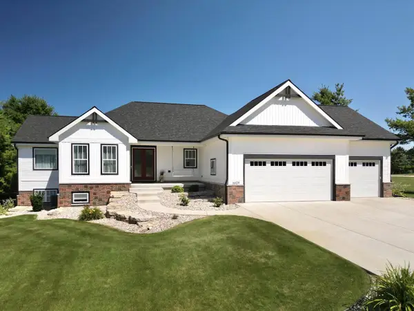 6624 Covered Bridge Trail, Sun Prairie, WI 53590