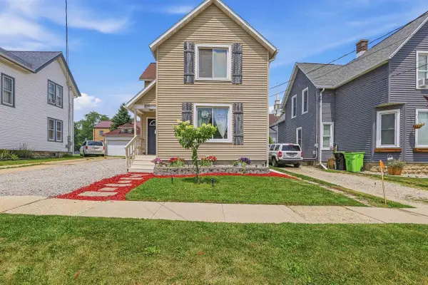 206 4th Street, Beaver Dam, WI 53916