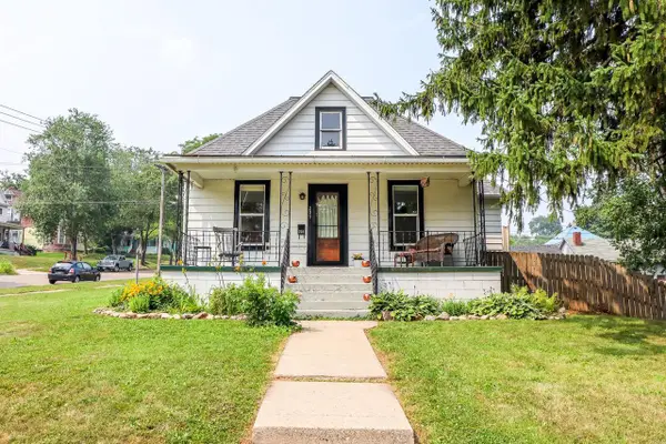 203 10th Street, Baraboo, WI 53913