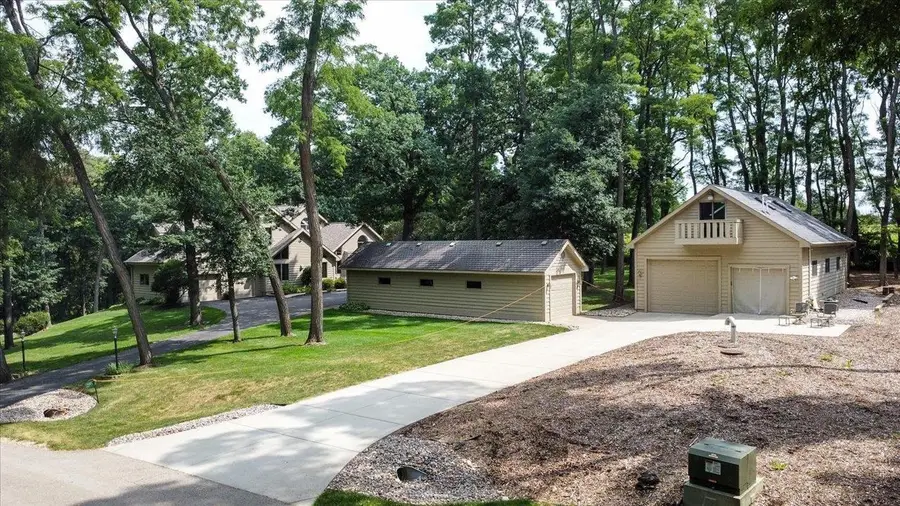 2395 White Oak Trail, Oregon, WI 53575 - #2