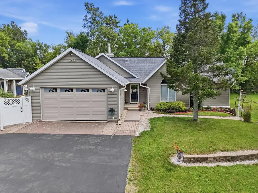 W6479 Gem Avenue, Endeavor, WI 53930 - #2
