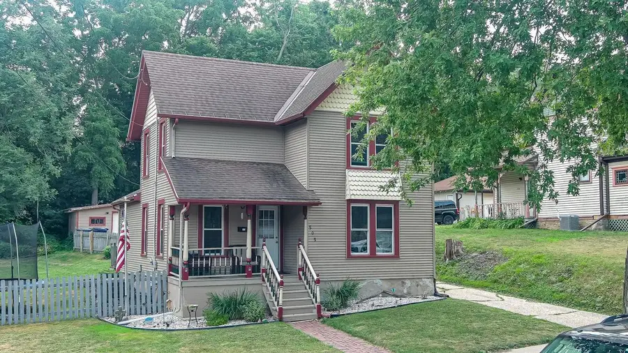 505 S Garfield Avenue, Janesville, WI 53545 - #2