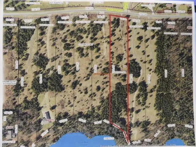 W5625 North Shore Dr, Germantown, WI 54646 - #3