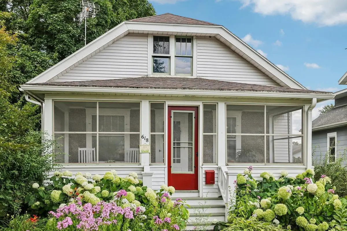 618 5th Street, Baraboo, WI 53913 - #1