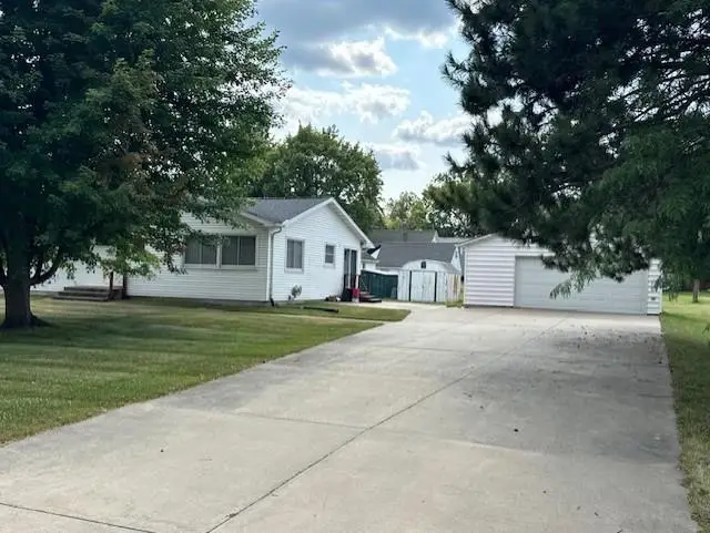 401 W Walnut Street, Baraboo, WI 53913 - #2