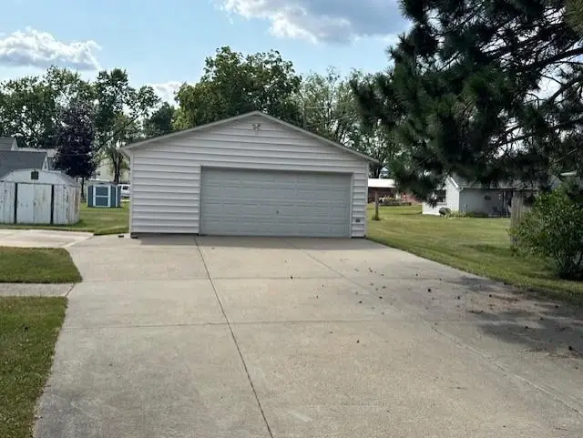 401 W Walnut Street, Baraboo, WI 53913 - #3