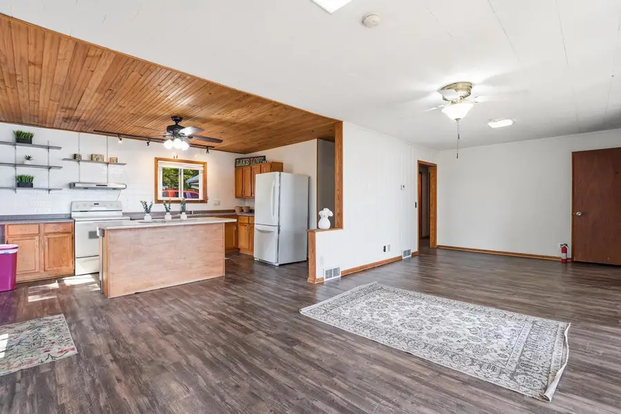40 Bayer Lane, Wisconsin Dells, WI 53965 - #2