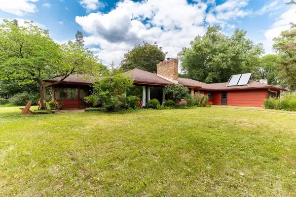 25 Hiawatha Circle, Madison, WI 53711
