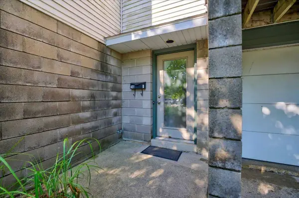 401 Melody Lane #B, Verona, WI 53593