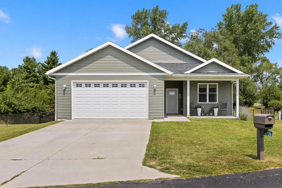 N6736 Clover Lane, Pardeeville, WI 53954 - #2