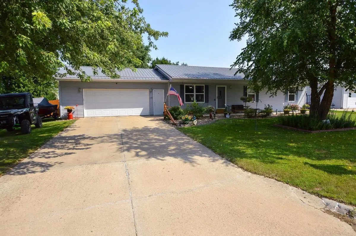 128 Wildwood Court, Boscobel, WI 53805 - #1