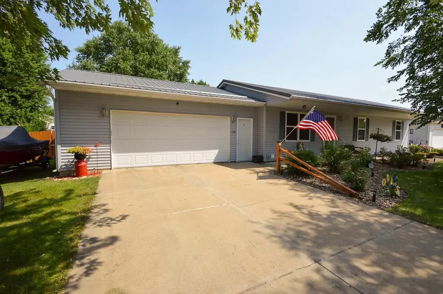 128 Wildwood Court, Boscobel, WI 53805 - #2
