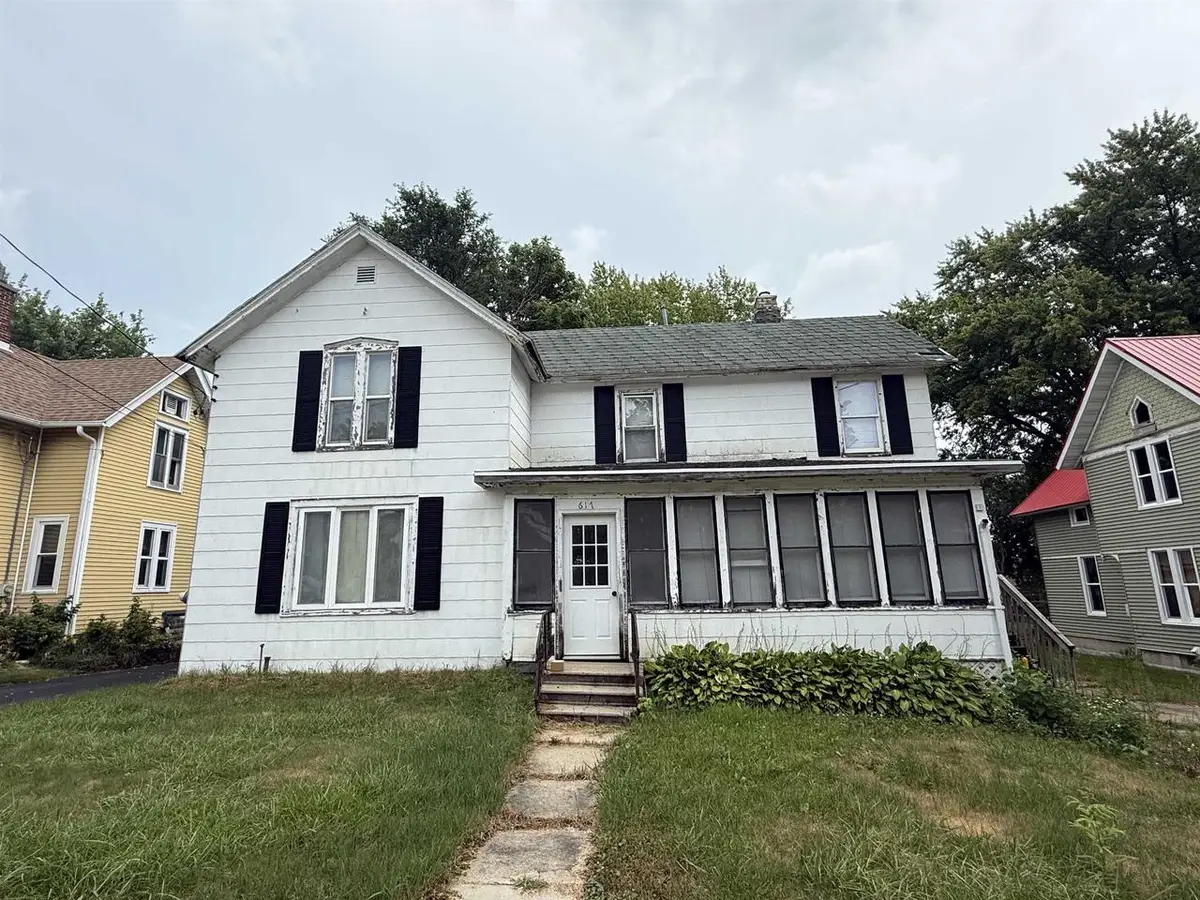 617 S Spring Street, Beaver Dam, WI 53916 - #1
