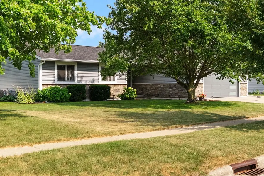 52 Hancock Lane, Evansville, WI 53536 - #2