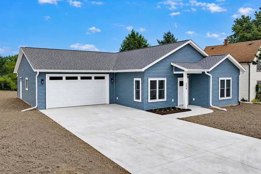 236 W 2nd Street, Reedsburg, WI 53959 - #3