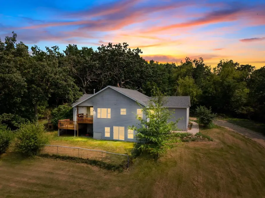 W9295 EMBERSON Lane, Blanchardville, WI 53516 - #2